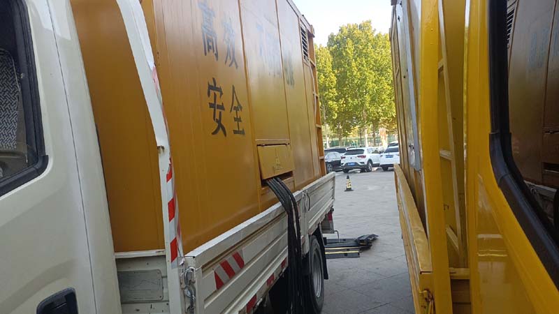 石河镇如何判断柴油发电机组和UPS电源的切换时间是否符合要求?